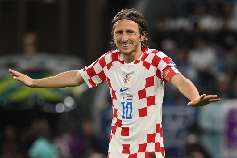 Croácia Anuncia Lista Oficial para a Copa do Mundo: Luka Modric, aos 40 anos, Disputará Seu Quinto Mundial ao Lado de Goleiro Recordista