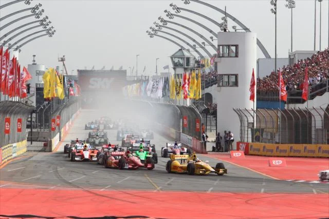 Indy dos Anos 90: Como os Monstros Turbo de 1000 Cavalos Redefiniram a Velocidade e Desafiaram a Fórmula 1