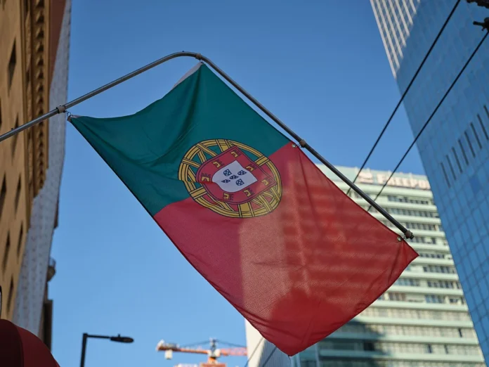 Novas Regras para Cidadania Portuguesa Entram em Vigor: Prazos de Residência Aumentam e Exigências para Filhos de Estrangeiros Mudam