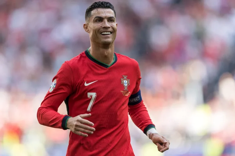 Cristiano Ronaldo faz história e lidera convocação de Portugal para a Copa do Mundo 2026; veja a lista completa de Roberto Martínez