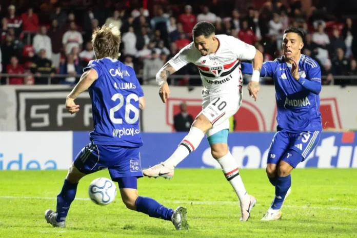São Paulo empata em 1 a 1 com Millonarios na estreia de Dorival Júnior pela Sul-Americana e decide vaga direta na última rodada