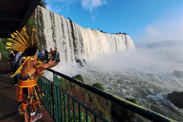 Parque Nacional do Iguaçu se consolida como o 2º mais visitado do Brasil em 2025, superando expectativas