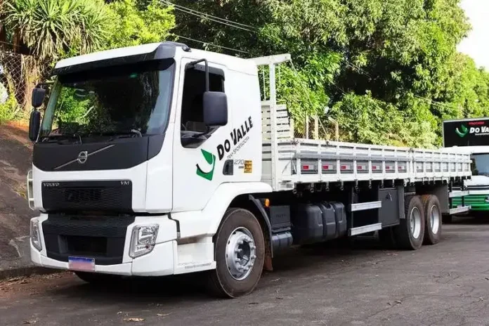 Transportadora Do Valle Abre Vagas para Motoristas Categoria D em Goiânia: Requisitos Essenciais e Como se Candidatar via WhatsApp