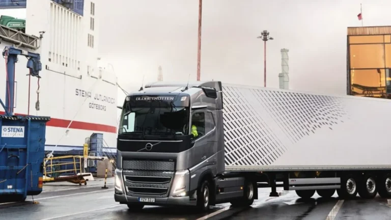 Volvo Lança ‘Cerca Virtual’ com GPS para Caminhões no Brasil: Safety Zones 2026 Promete Revolucionar Segurança e Limitar Velocidade Automaticamente