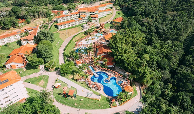 Arena Tauá: Resorts Brasileiros Prometem Clima de Copa do Mundo com Ex-Jogadores e Open Bar
