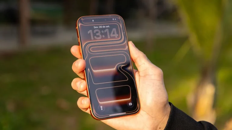 Apple Desiste do Visual Fixo: iOS 27 Traz Controle Total de Transparência e Revoluciona o Design ‘Liquid Glass’ do iPhone