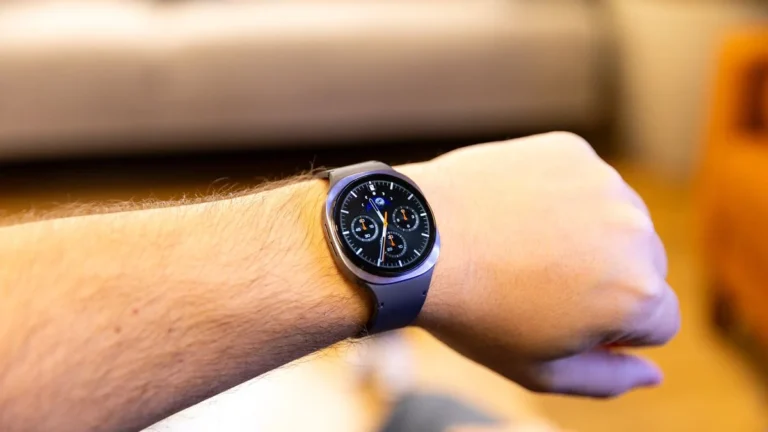 Vendas de Smartwatches Samsung Despencam Quase 30% em Um Ano, Enquanto Apple e Marcas Chinesas Lideram Crescimento do Mercado, Aponta Counterpoint