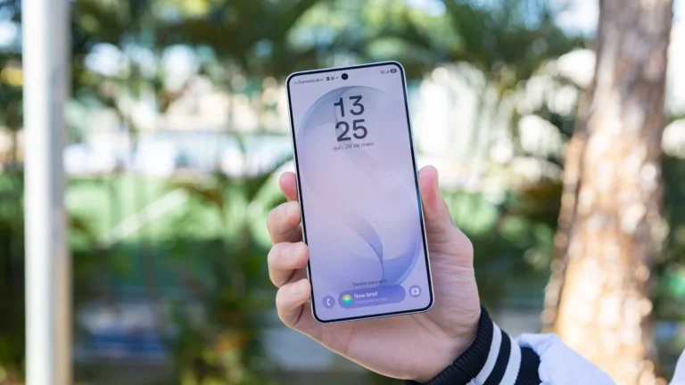 Como Ativar o Medidor de Velocidade da Internet na Barra de Status do Seu Celular Samsung Galaxy com One UI 9.0