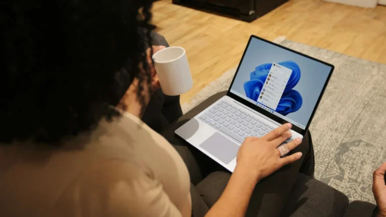 Windows 11: Microsoft Lança ‘Cloud Rebuild’ para Simplificar Formatação de PCs e Acabar com a Necessidade de Pendrives