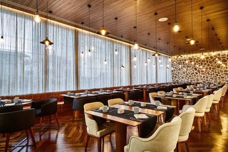Sheraton Santos Hotel Aquece o Inverno com Menu Especial de Fondue no Restaurante O Lagar
