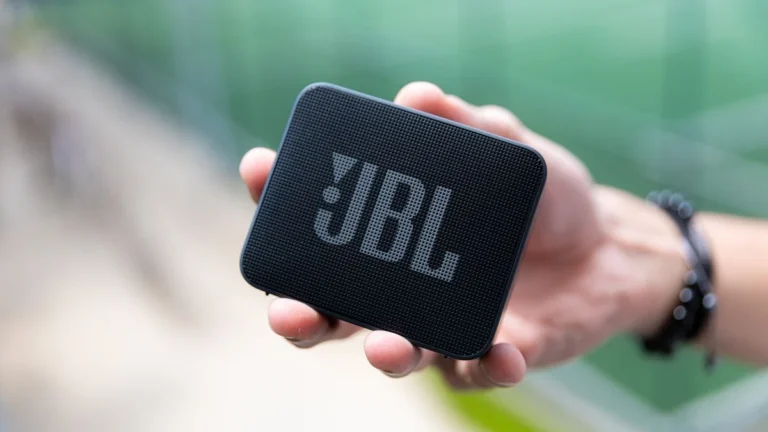 Dia dos Pais 2026: 5 Caixas de Som Bluetooth Boas e Baratas para Presentear o Seu Pai Amante de Música