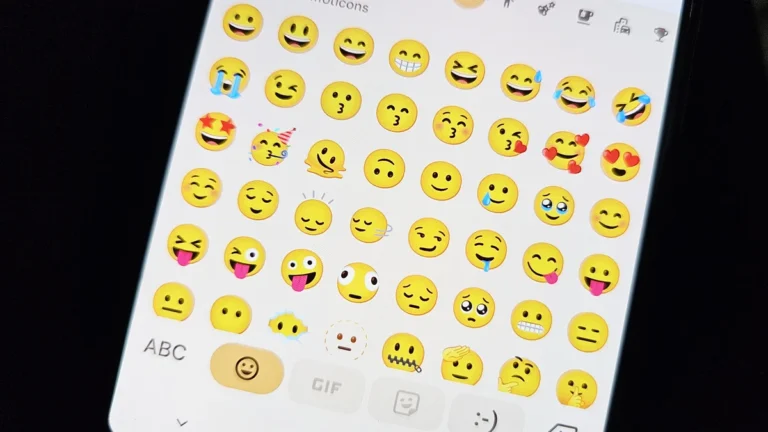 Meteoro, Picles e Rosto Rachando: Os 9 Novos Emojis Que Vão Invadir Seu Celular em 2027