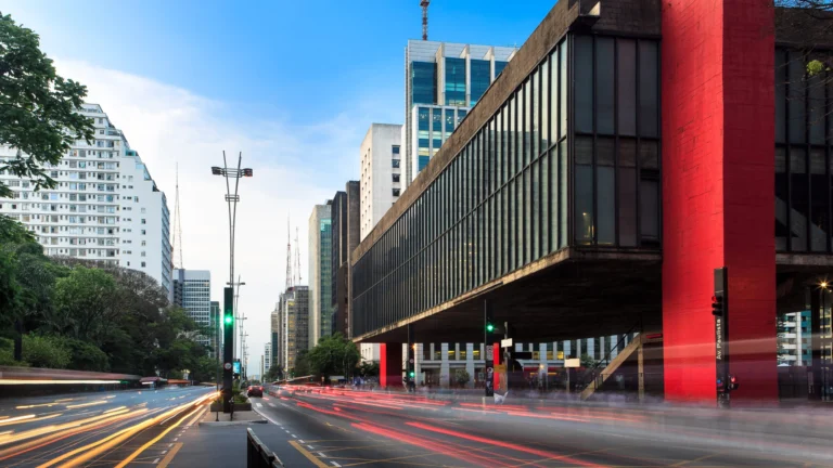 Turismo em São Paulo Atinge Recorde Histórico em Maio com Impulso do Turismo de Negócios