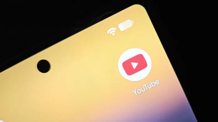 YouTube Declara Guerra ao 'AI Slop' e Desmonetiza Vídeos Gerados por IA em Massa: Novas Regras de Monetização para Criadores e a Busca por Originalidade Humana