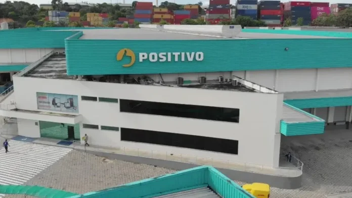 Positivo IA Box Chega ao Brasil: Solução HaaS Acelera IA Generativa Local em Empresas e Reduz Custos com a Nuvem