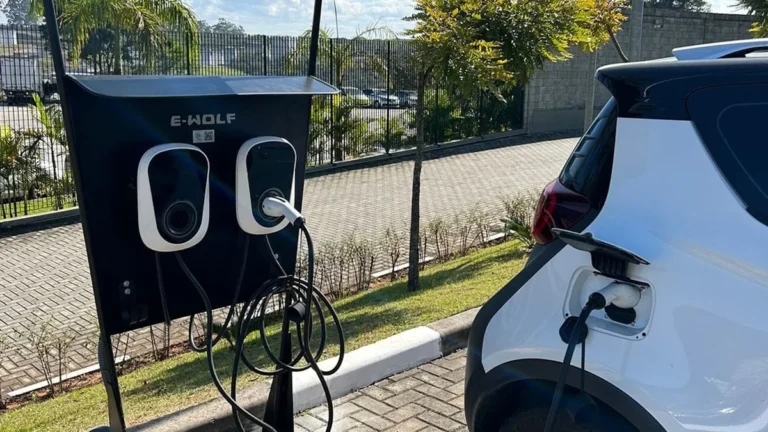 Furto de Cabos em Carregadores de Carros Elétricos Vira Epidemia no Brasil, Ameaçando Recarga e Forçando Inovação Antifurto para Mobilidade Verde