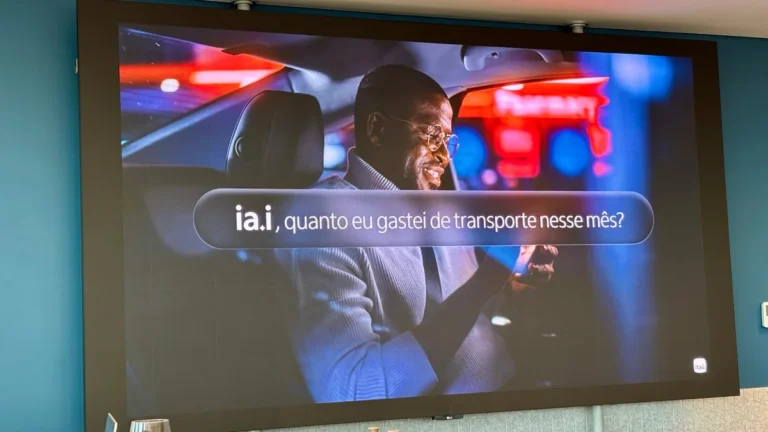 Itaú Unibanco Detalha Como Inteligência Artificial Potencializará Atendimento Humano e Nega Demissões