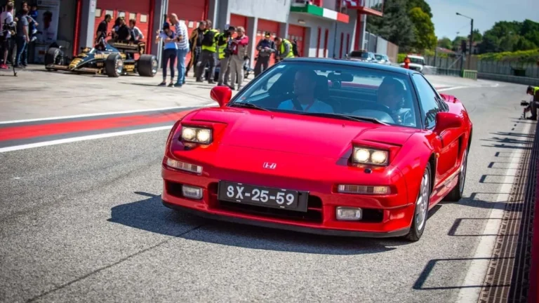 Quer Comprar o Honda NSX de Ayrton Senna? Carro Histórico do Piloto Vai a Leilão com Estimativa Milionária