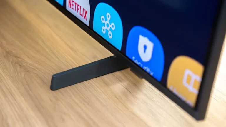 Sua Smart TV em Risco? Samsung e LG Banam Milhares de Apps que Podem ‘Roubar’ Seu Wi-Fi e Dados