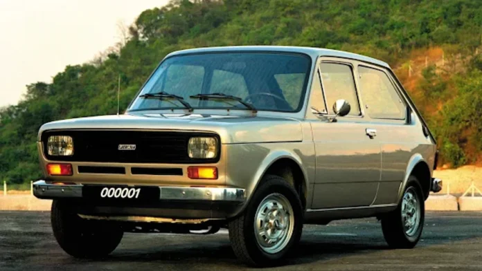 Fiat 147 completa 50 anos: relembre a história e veja quanto ele custaria hoje