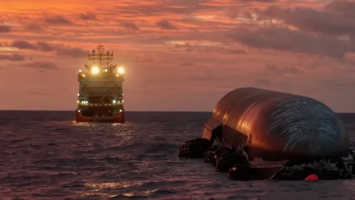 SpaceX Tenta Resgatar Starship, o Maior Foguete do Mundo, Após Pouso Histórico no Oceano; Elon Musk Admite Dificuldades na Recuperação