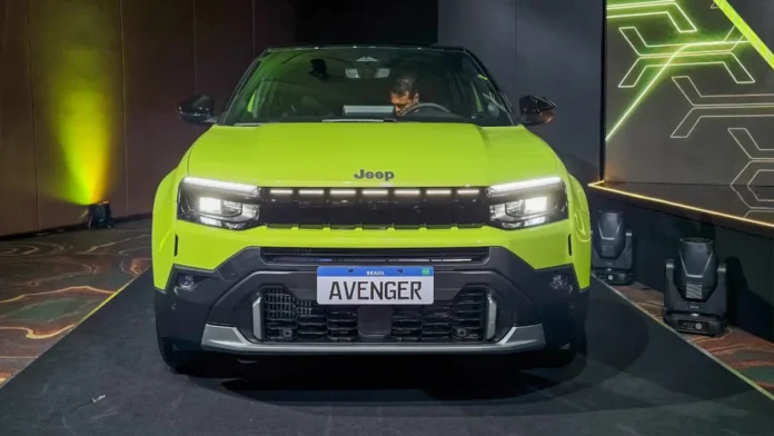 Jeep Avenger Chega ao Brasil com Preço de Lançamento Surpreendente e Tecnologia Híbrida Leve para Desafiar SUVs Chineses como BYD e GWM