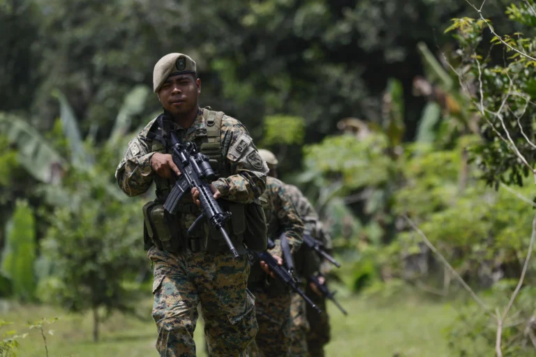 Panamá e Colômbia Unem Forças na Selva de Darién Contra Clã do Golfo e Tráfico de Migrantes