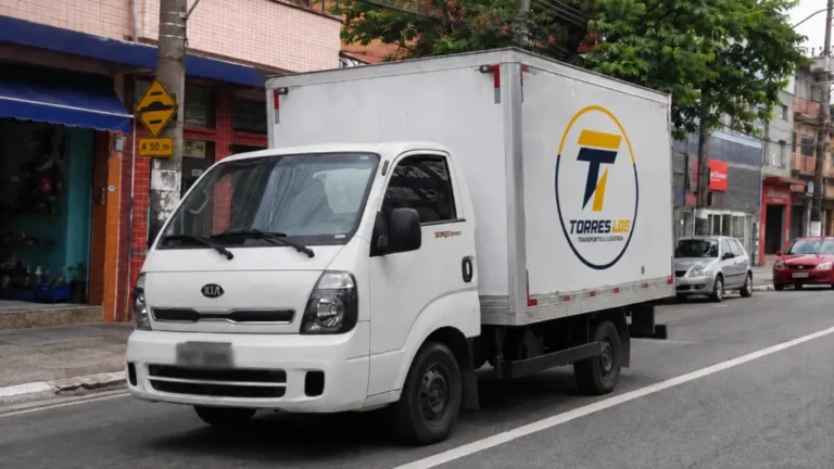 Torres Log Abre Vagas para Motoristas CNH B na Mooca: Oportunidade em Logística e Entregas