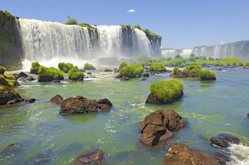 Do Cerrado à Amazônia: 6 Destinos Naturais Brasileiros para Renovar a Rotina em Setembro