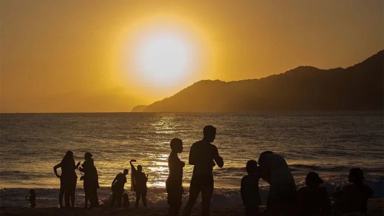 Turismo Brasileiro Celebra Recorde Histórico: Gastos de Estrangeiros Superam R$ 33 Bilhões em Sete Meses