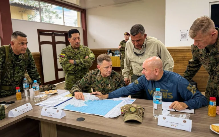 Equador, EUA e Colômbia unem forças em operações terrestres conjuntas contra o narcotráfico na fronteira