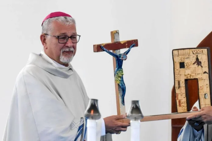 Arcebispo do Vaticano Alerta: Padres Morrem Jovens Antes dos 50 Anos; Descanso é Necessário, Não Luxo