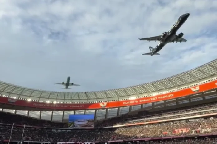 Airlink se defende após aviões passarem a 14 metros de estádio na África do Sul com mais de 50 mil torcedores