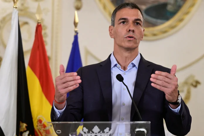 Premiê da Espanha culpa Rússia e Israel por onda migratória em Ceuta via desinformação
