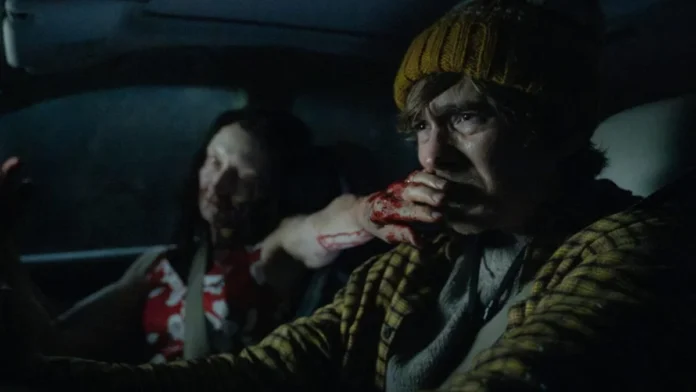 Balde de Pipoca de Resident Evil Viraliza nos EUA por Visual 'Nojento' de Bolsa de Órgãos: Você Teria Coragem de Comprar?
