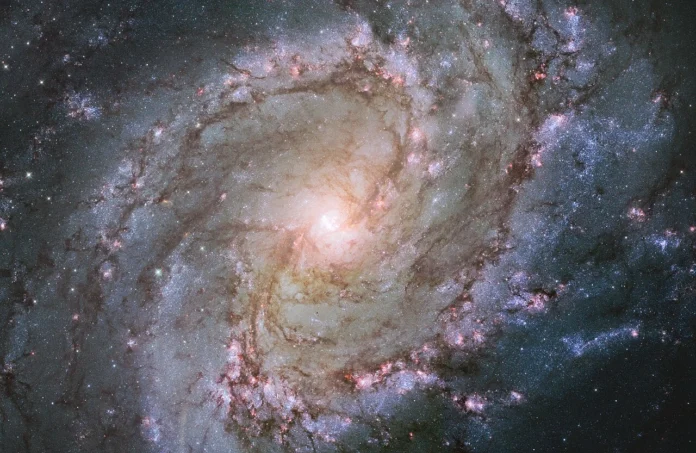 Sinal misterioso em detector de matéria escura reacende esperança de descoberta científica