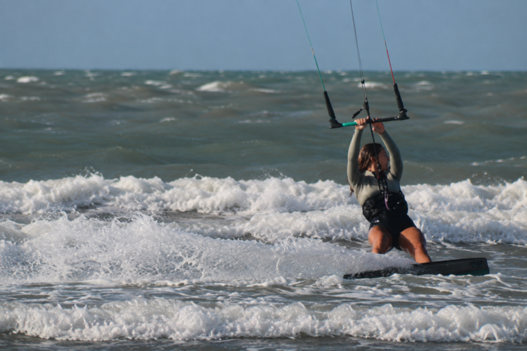 Praia do Preá: 5 Motivos que a Consagram como Paraíso do Kitesurf com Estrutura Completa para Esporte e Lazer