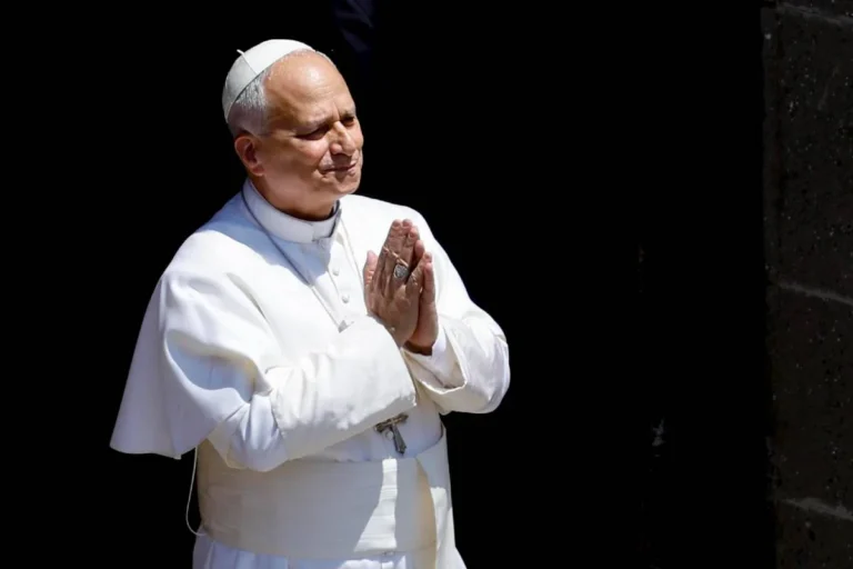Papa Leão XIV Define Missão Essencial dos Bispos: Proximidade com Jesus e o Povo, Alerta sobre IA